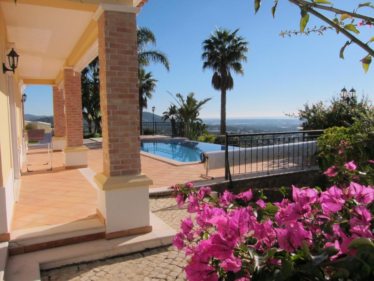 Reves D'Ocean Bed & Breakfast Santa Barbara de Nexe Exterior photo